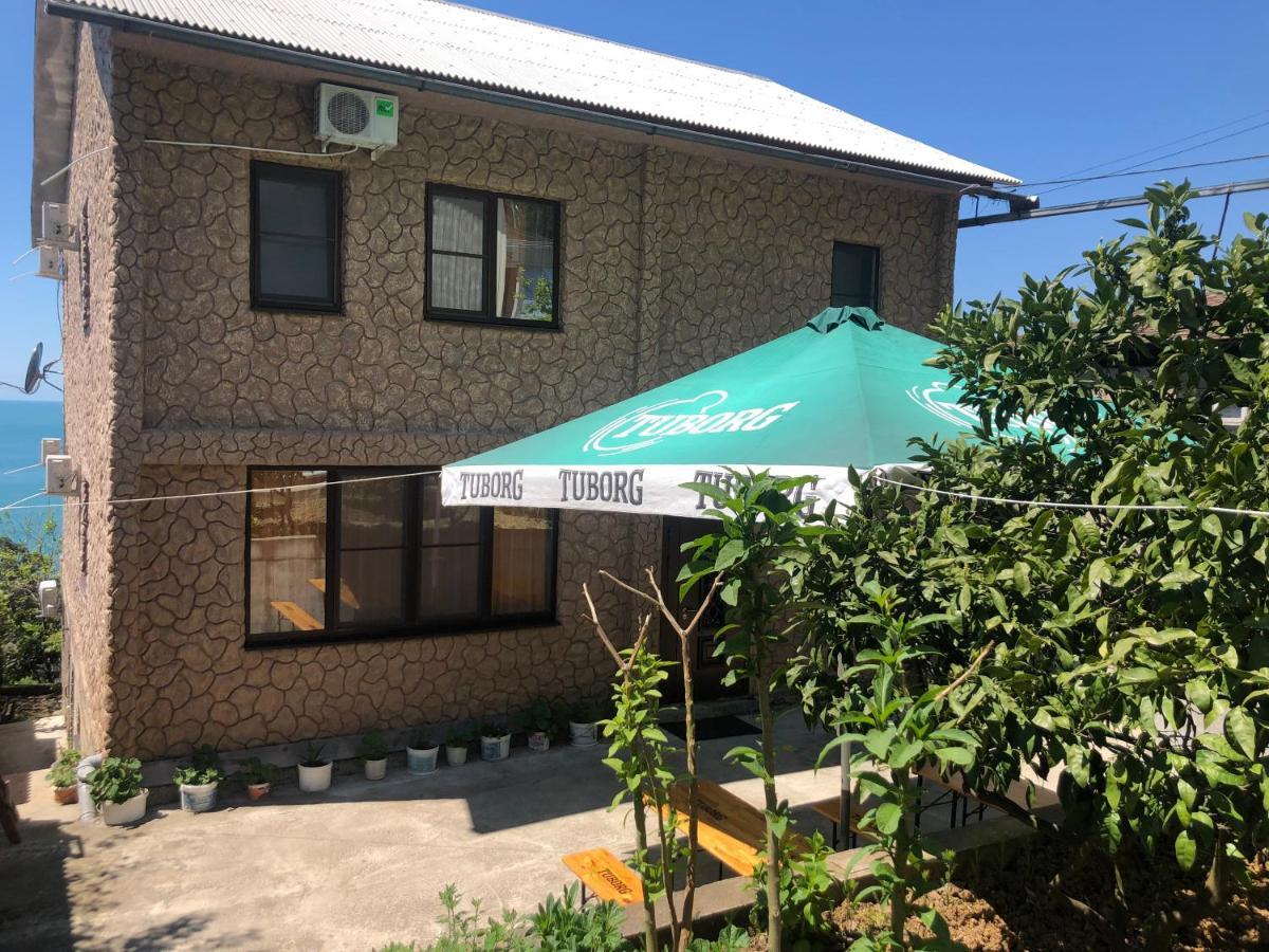 גגרה Guesthouse On Sovhoznaya 18 מראה חיצוני תמונה