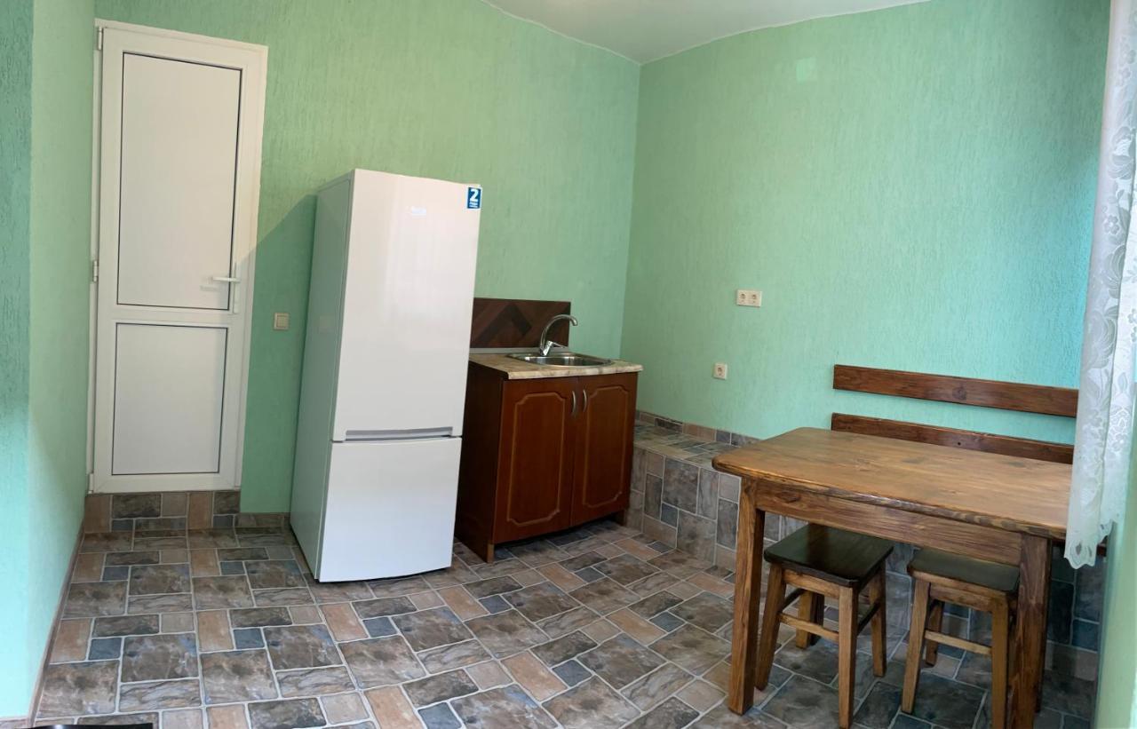 גגרה Guesthouse On Sovhoznaya 18 מראה חיצוני תמונה
