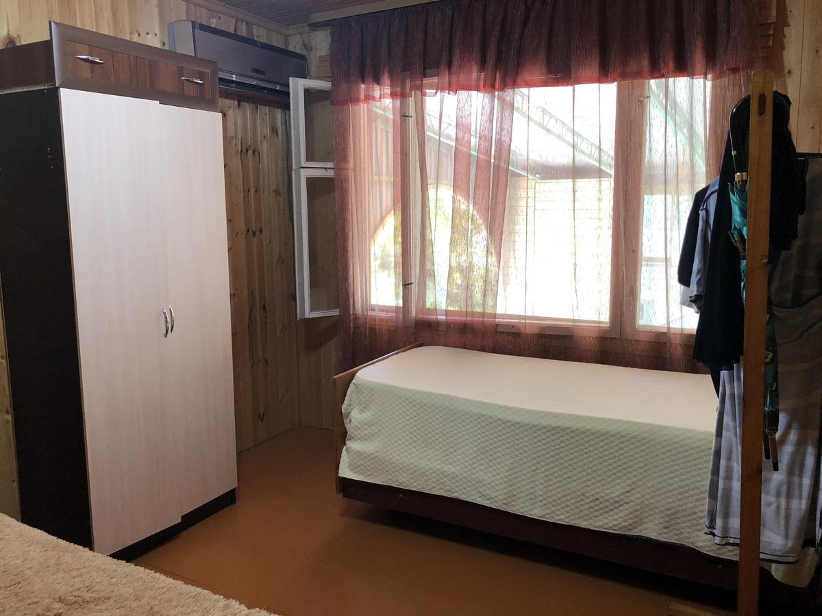 גגרה Guesthouse On Sovhoznaya 18 מראה חיצוני תמונה