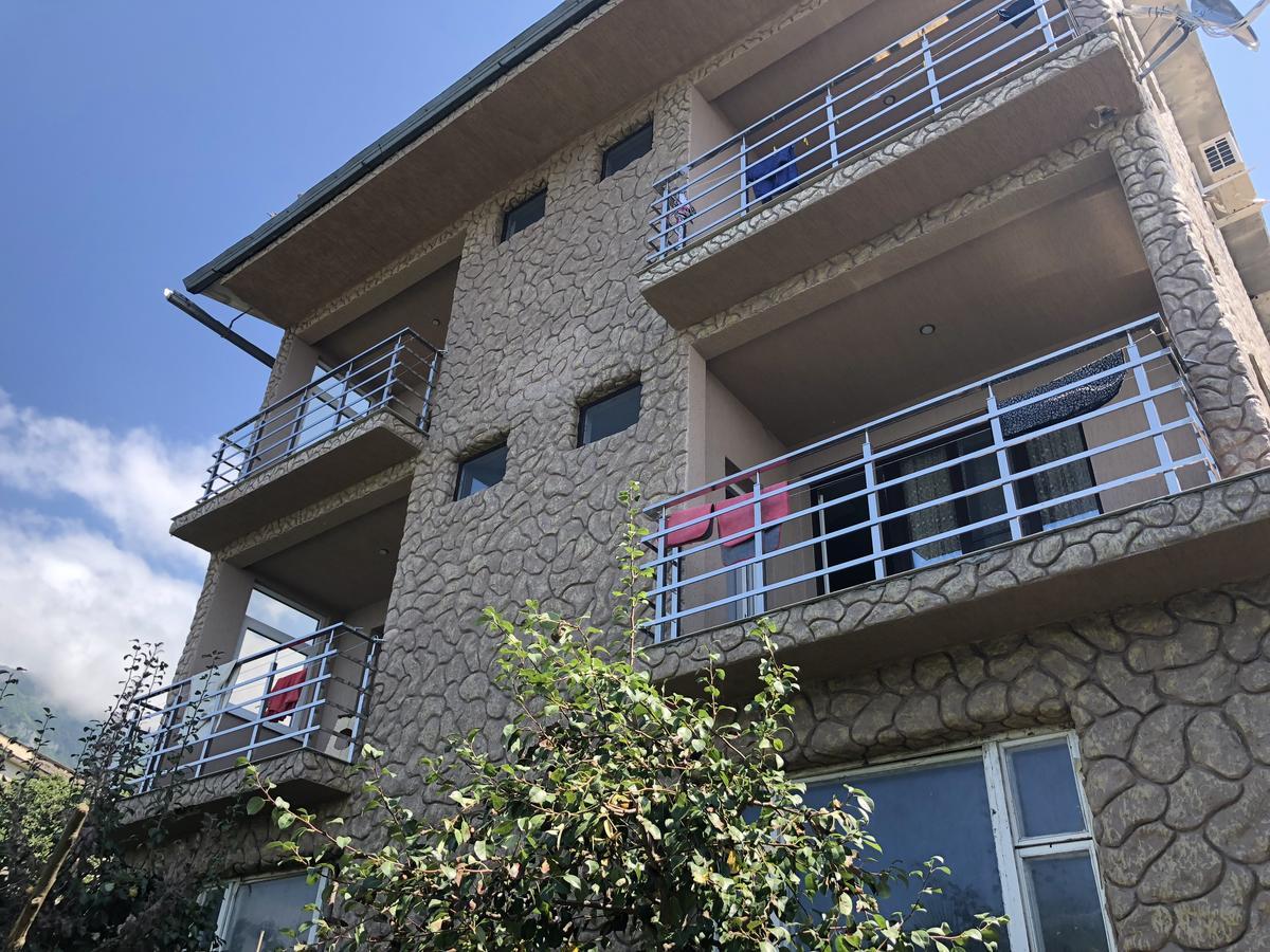 גגרה Guesthouse On Sovhoznaya 18 מראה חיצוני תמונה